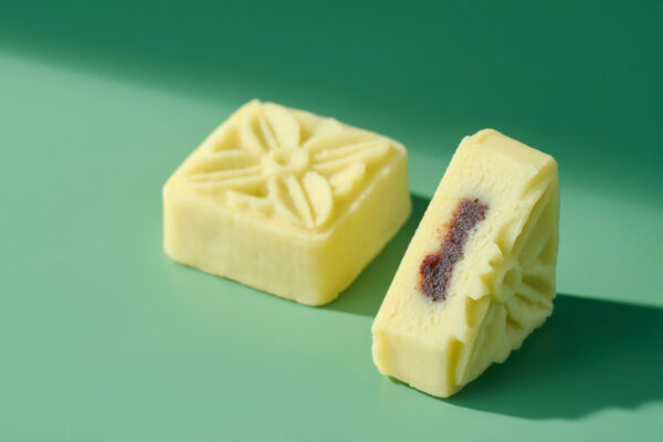 雪藏綠豆糕切面