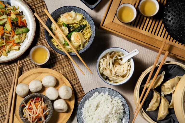 Read more about the article 台中傳統早餐全攻略｜從鹹豆漿到炒麵肉燥飯，帶你品味在地經典美味
