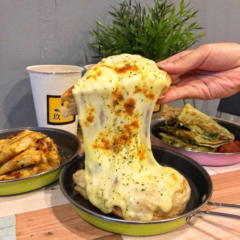 Read more about the article 台中夜貓子美食指南｜夜間餐廳與宵夜小吃整理