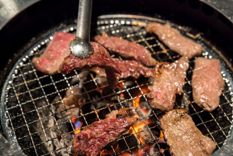Read more about the article 台中烤肉吃到飽推薦：肉香四溢的滿足饗宴