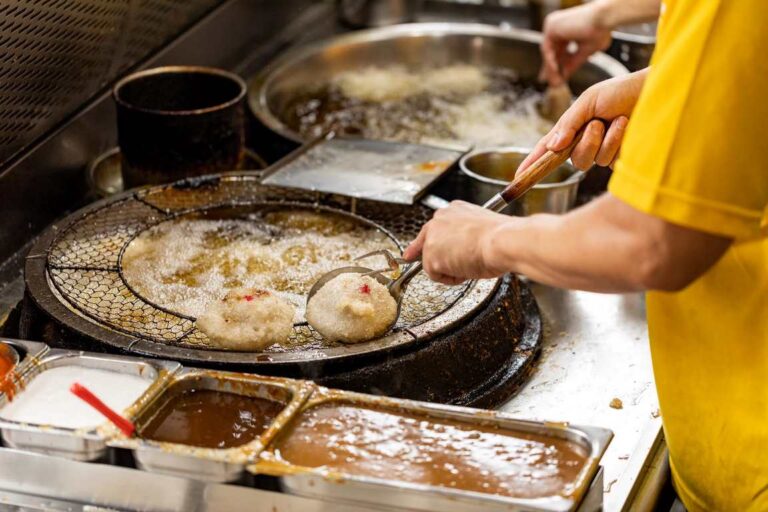 Read more about the article 彰化火車站美食推薦｜肉圓、爌肉飯、甜點伴手禮附近一網打盡